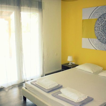 نيوي إيبيفاتاي Nei Epivates Rental Rooms 50M From The Beach المظهر الخارجي الصورة
