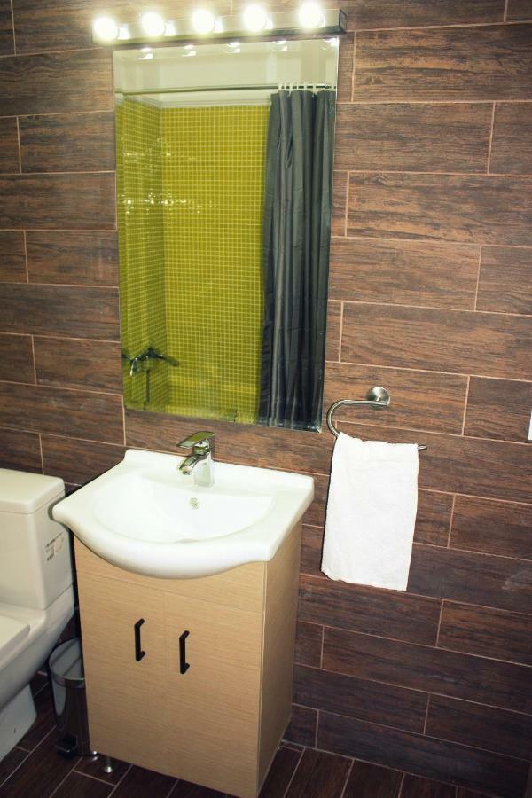 نيوي إيبيفاتاي Nei Epivates Rental Rooms 50M From The Beach المظهر الخارجي الصورة