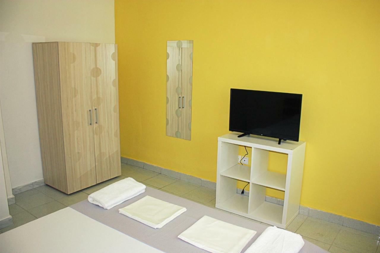 نيوي إيبيفاتاي Nei Epivates Rental Rooms 50M From The Beach المظهر الخارجي الصورة